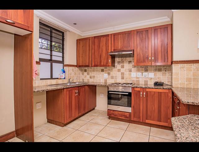 1 BEDROOM APARTMENT FOR SALE IN NEWLANDS